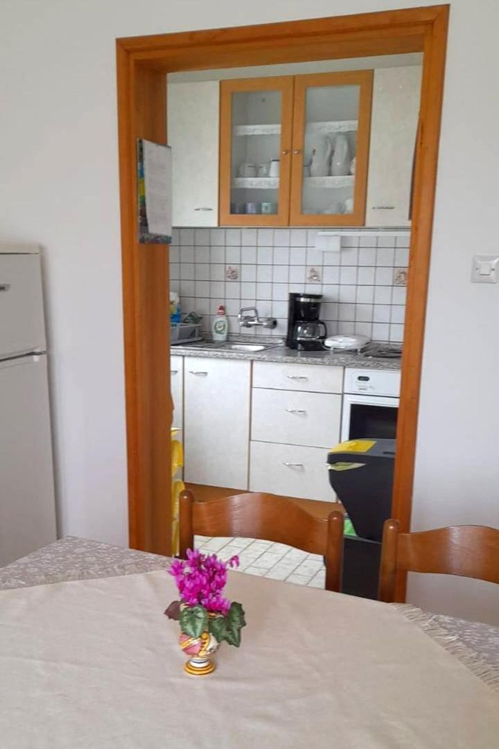Apartments With A Parking Space Kampor, Rab - 4984 Rom bilde
